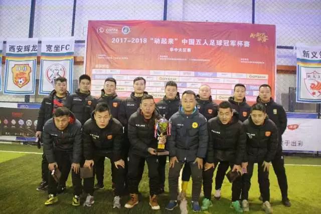 优化退休政策：推行自愿提前退休以提高人性化